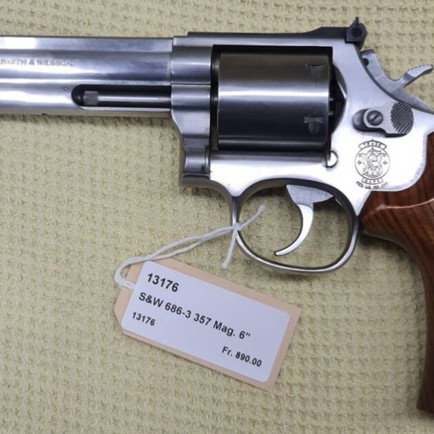 S&W 686-3 357 Mag. 6